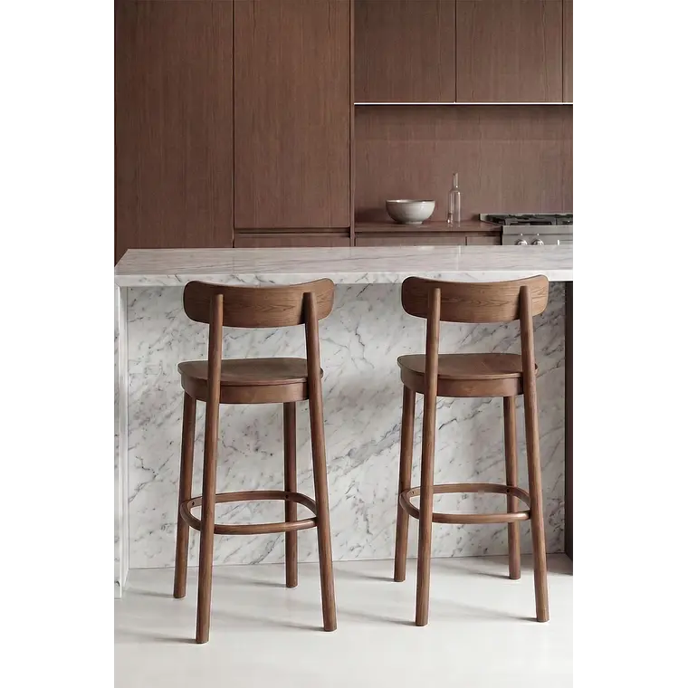 Taburete alto Xaeara en madera 2