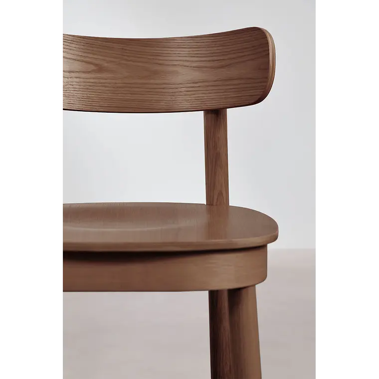 Taburete alto Xaeara en madera 7