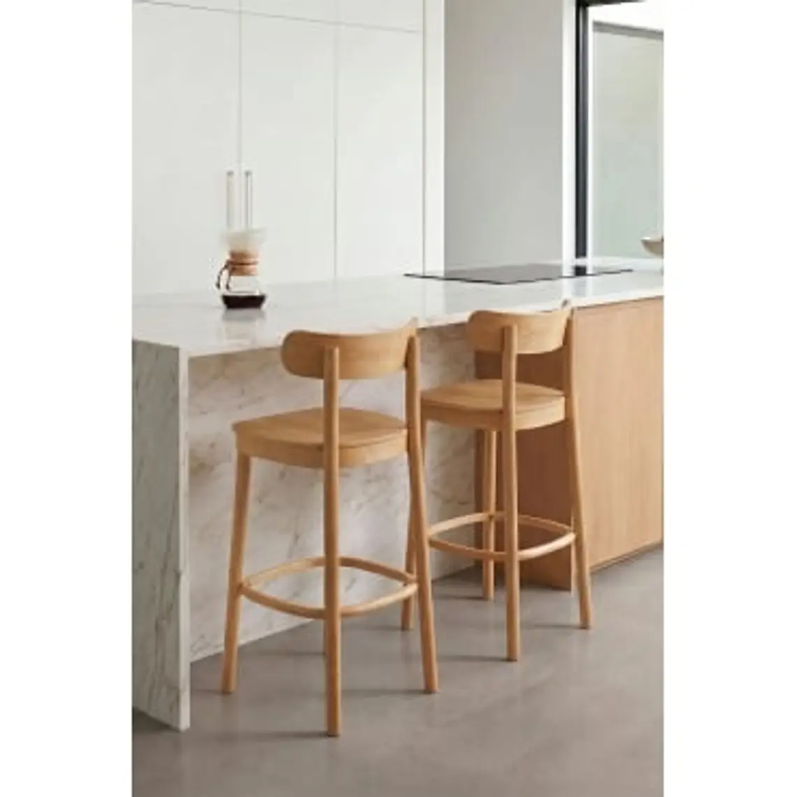 Taburete alto Xaeara en madera 12