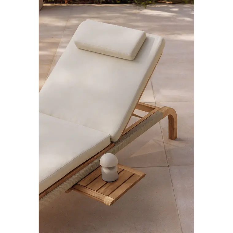 Tumbona reclinable en madera de acacia con cojín Noria 4