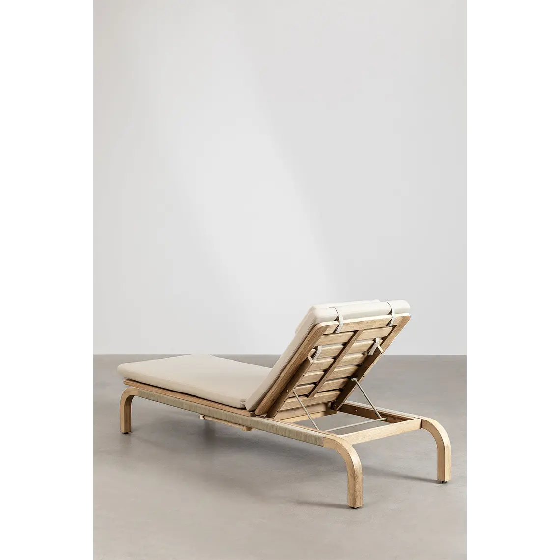 Tumbona reclinable en madera de acacia con cojín Noria 8
