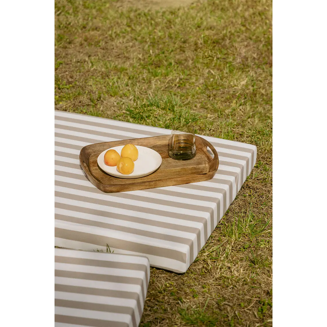 Tumbona reclinable en madera de acacia Sara 3
