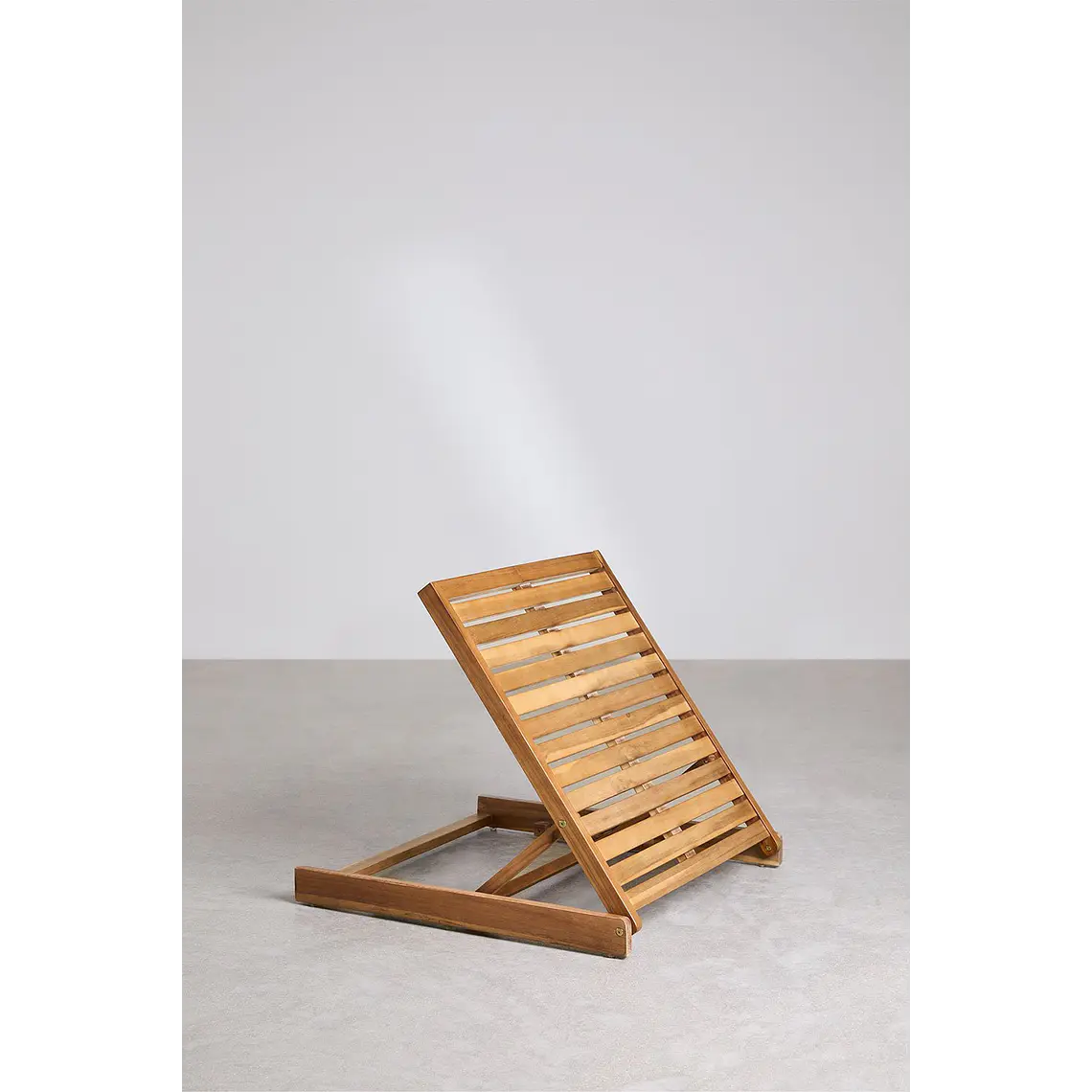 Tumbona reclinable en madera de acacia Sara 8