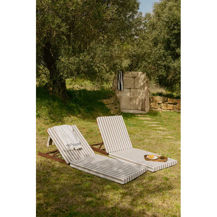 Tumbona reclinable en madera de acacia Sara 13