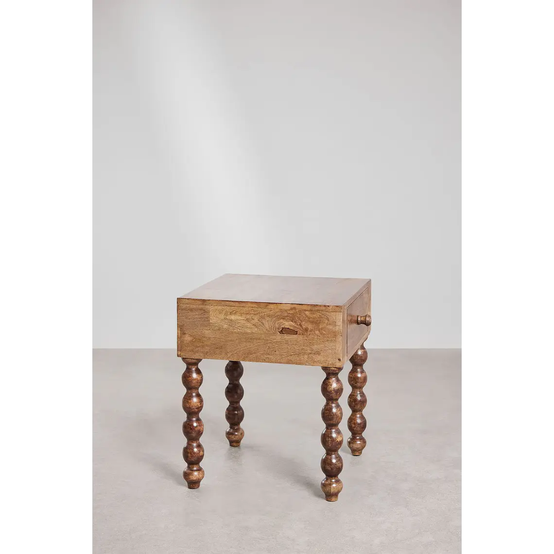 Velador Arvena 45x50 cm en madera de mango 4