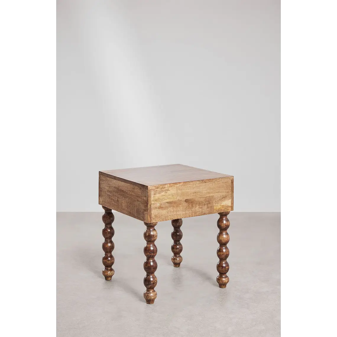 Velador Arvena 45x50 cm en madera de mango 5