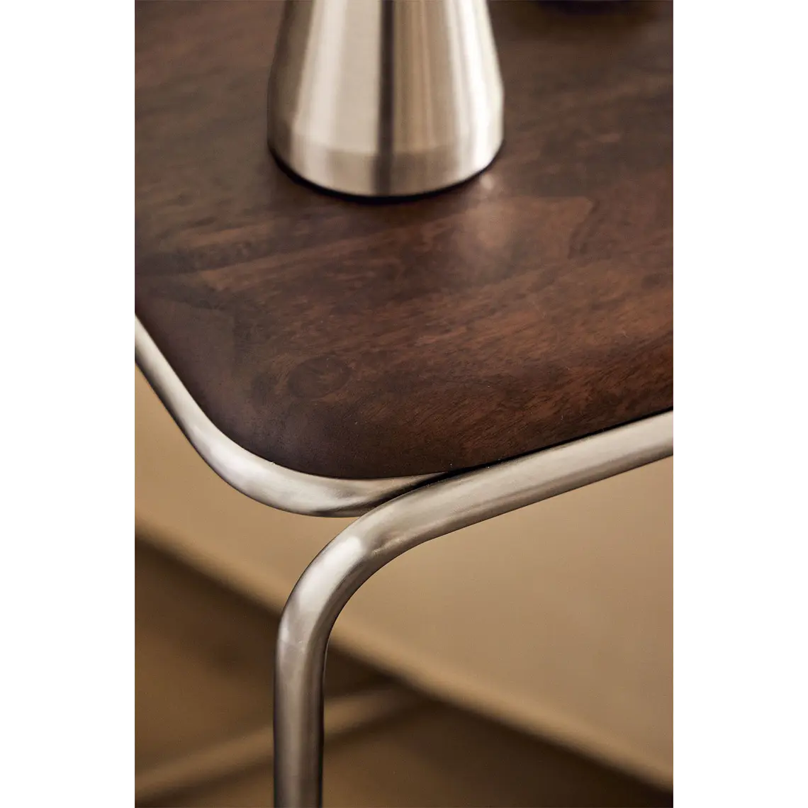 Velador Meria 35x35 cm en madera de acacia 3
