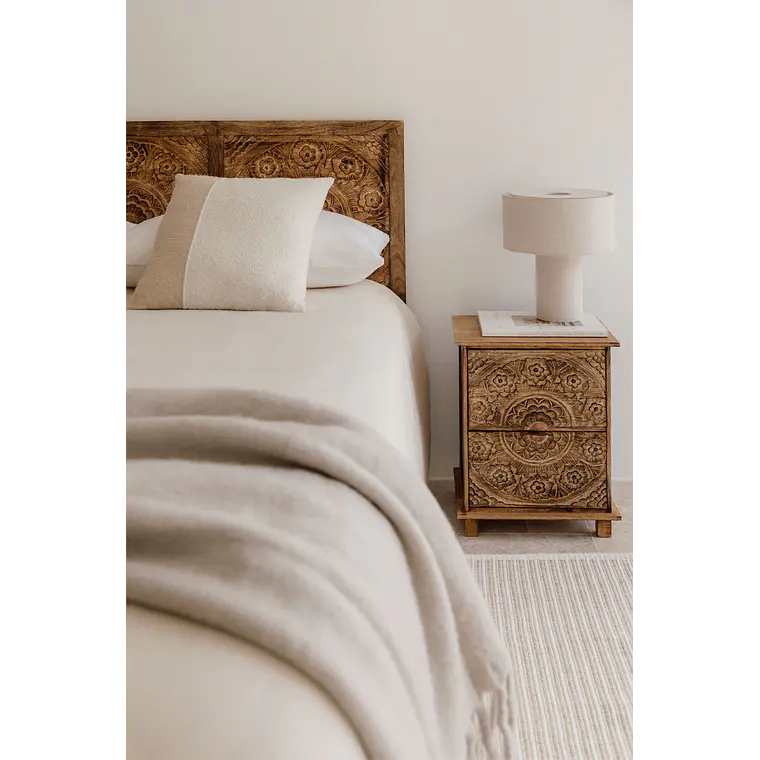 Velador Mireva 40x30 cm en madera de mango 2