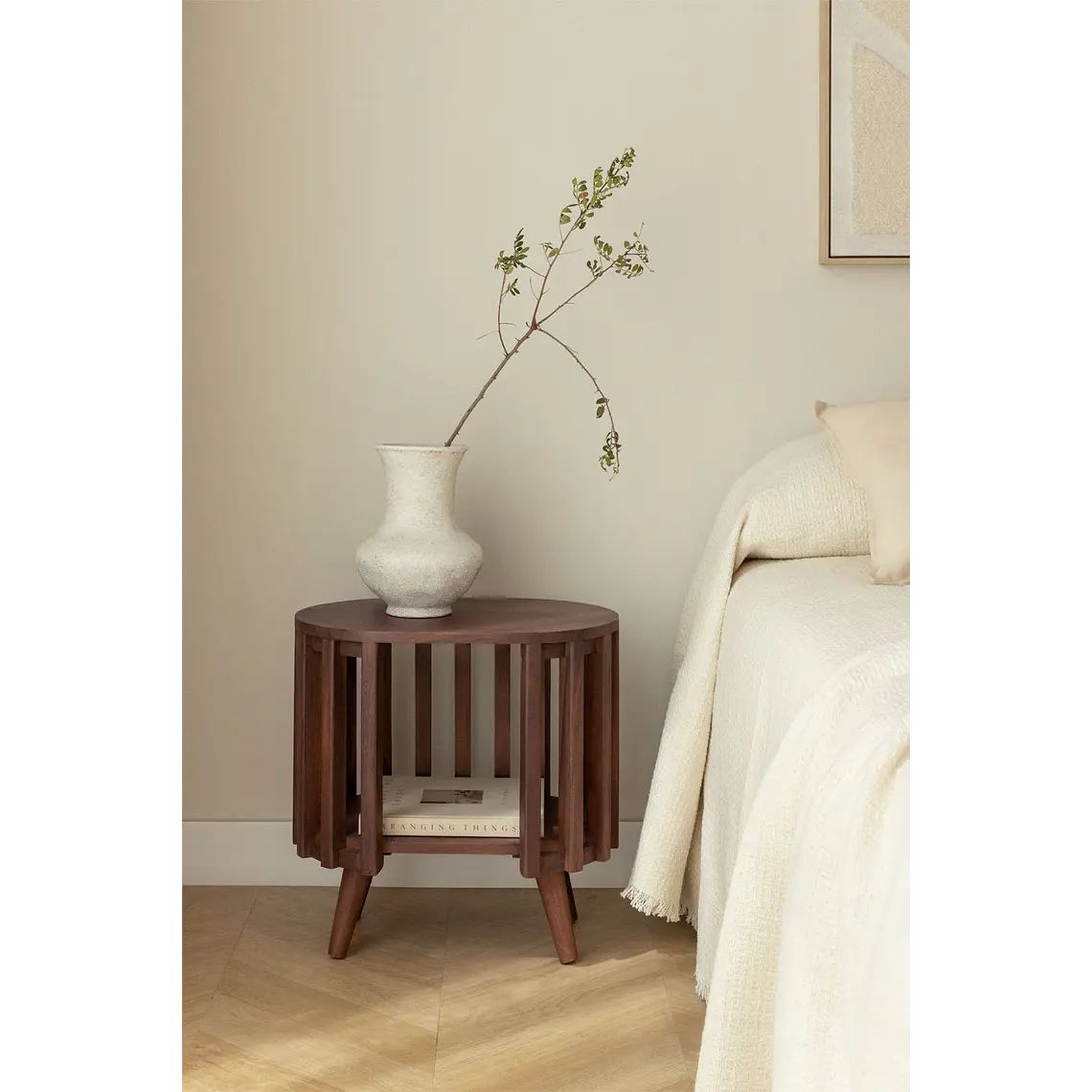 Velador Neriah 50x35 cm en madera de acacia 2