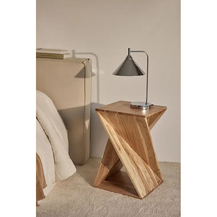 Velador Noreva 40x40 cm en madera de acacia 1