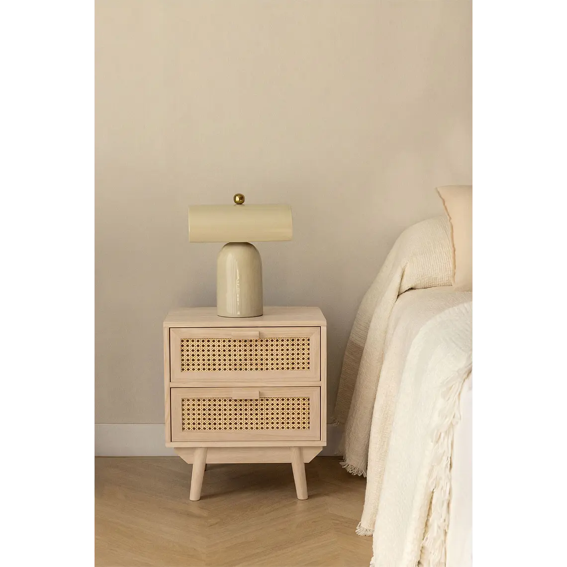 Velador Olaris 40x40 cm en madera 10