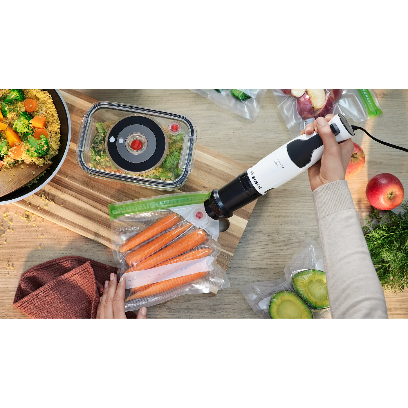 Serie 4 Batidora de mano ErgoMaster 800 W Blanco 17