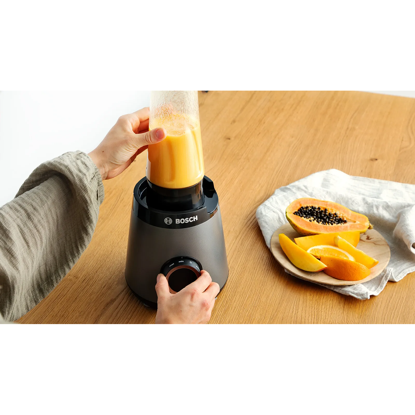 Serie 4 Batidora de vaso VitaPower 1200 W Plata 9