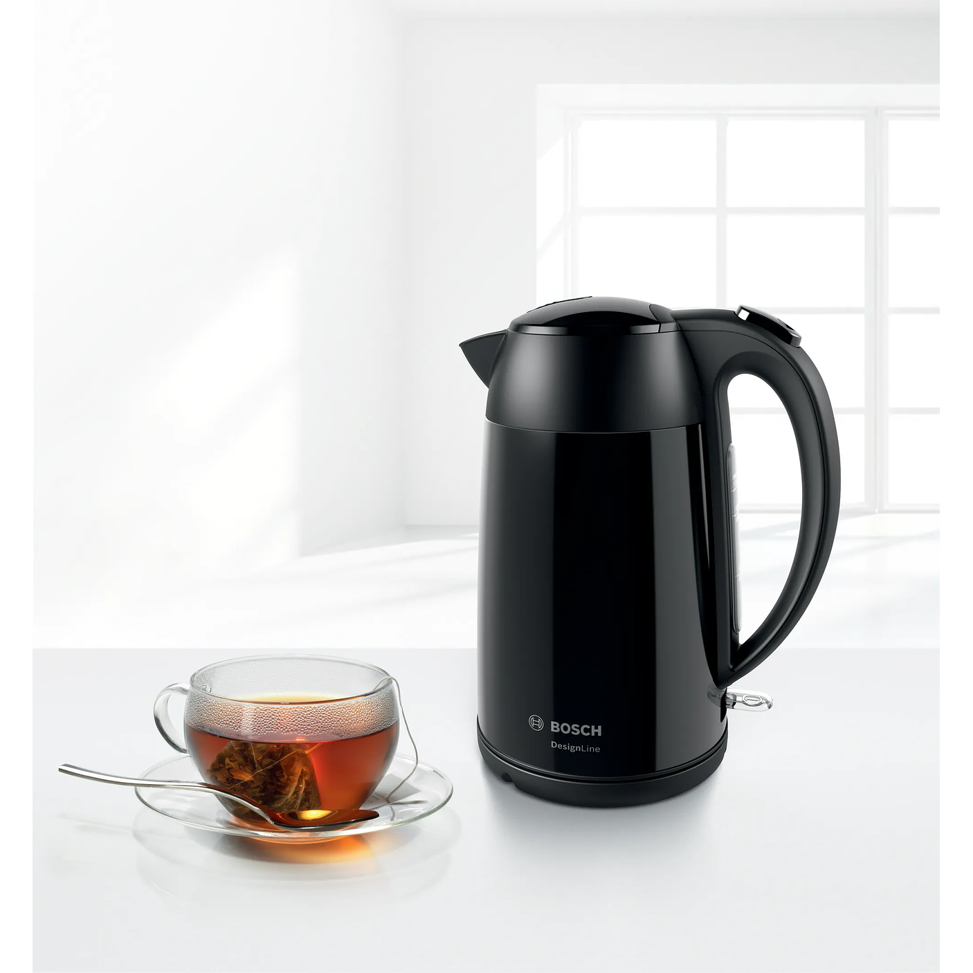 Bosch Hervidor DesignLine 1,7 L Negro · Rápido y seguro 5