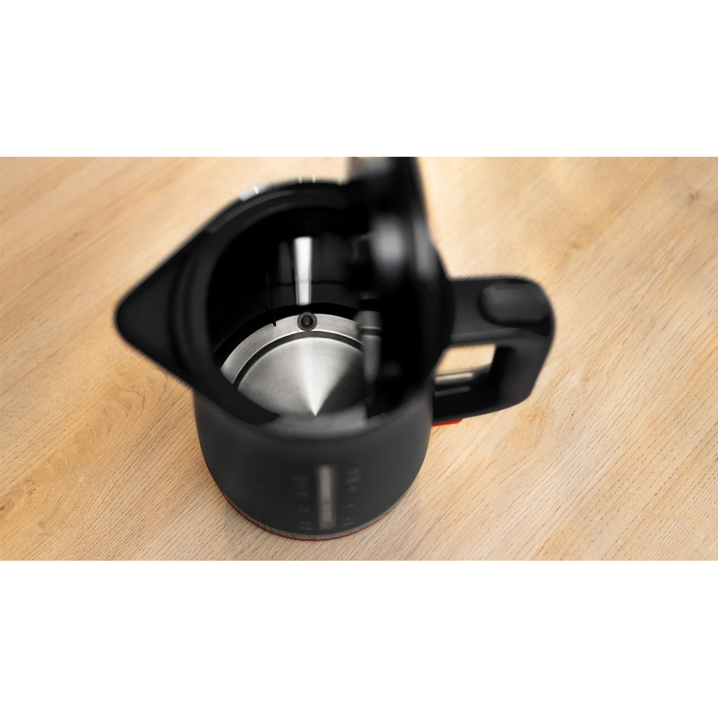 Bosch Hervidor MyMoment 1,7 L Negro · Diseño compacto y eficiente 11