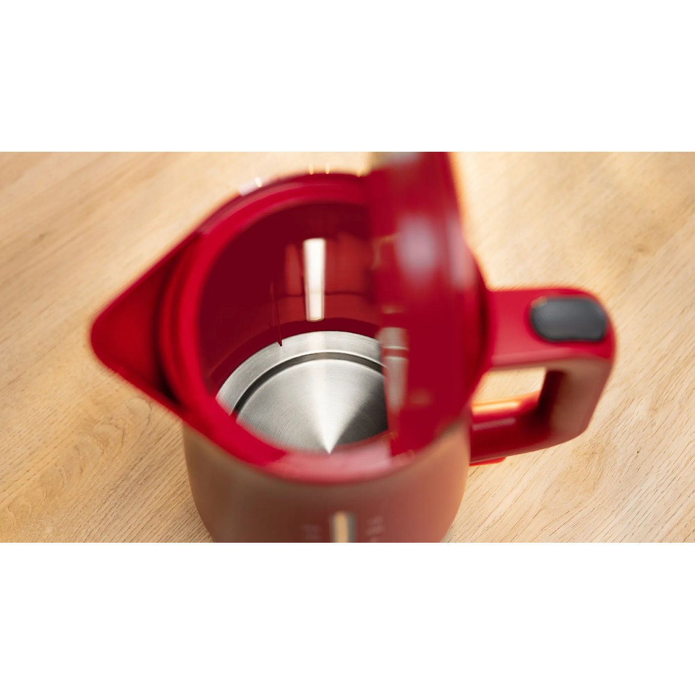 Bosch Hervidor MyMoment 1,7 L Rojo · Potente y moderno 3