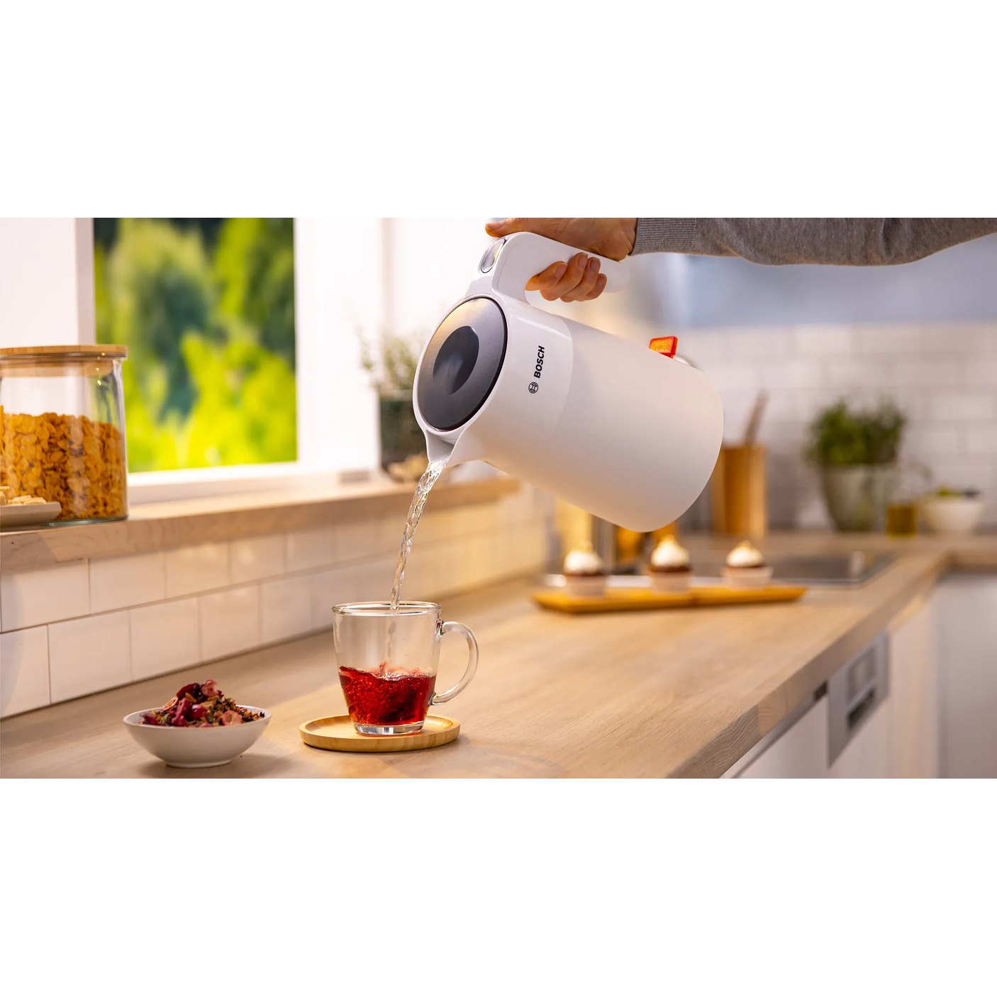 Bosch Hervidor MyMoment 1,7 L Blanco · Compacto y eficiente 9