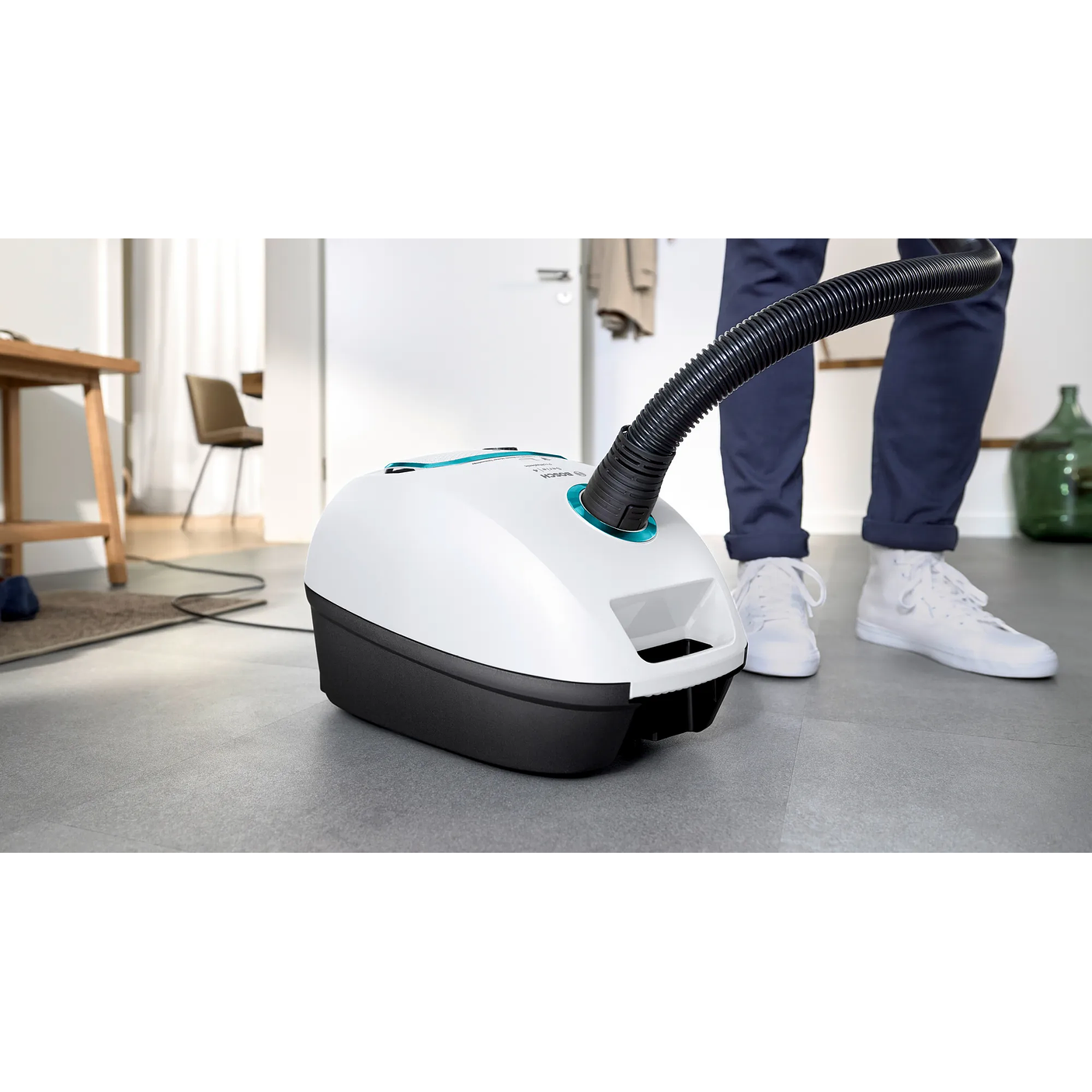 Serie 4 Aspirador con bolsa ProHygienic Blanco BOSCH 19