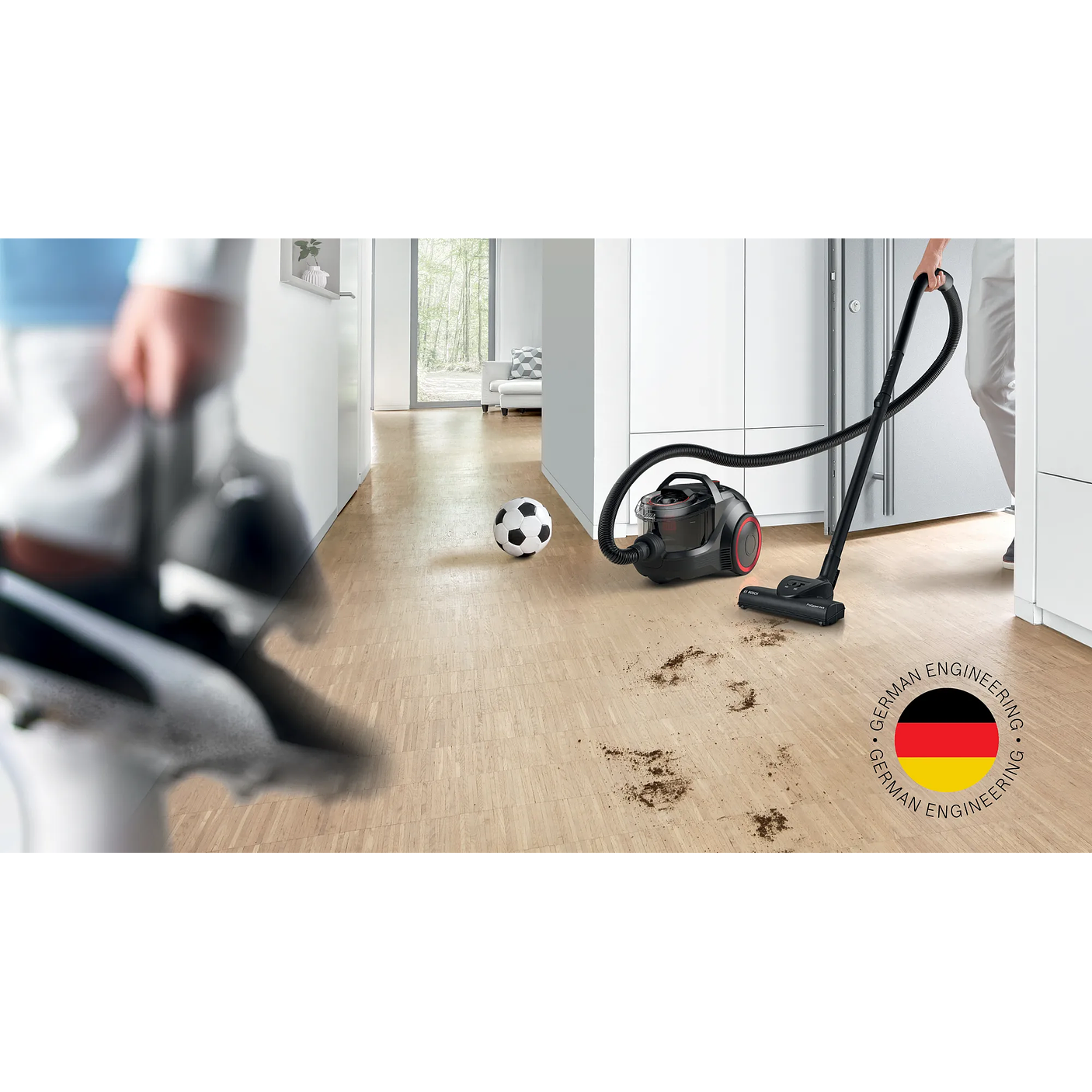 Serie 4 Aspirador sin bolsa ProPower Negro BOSCH 2