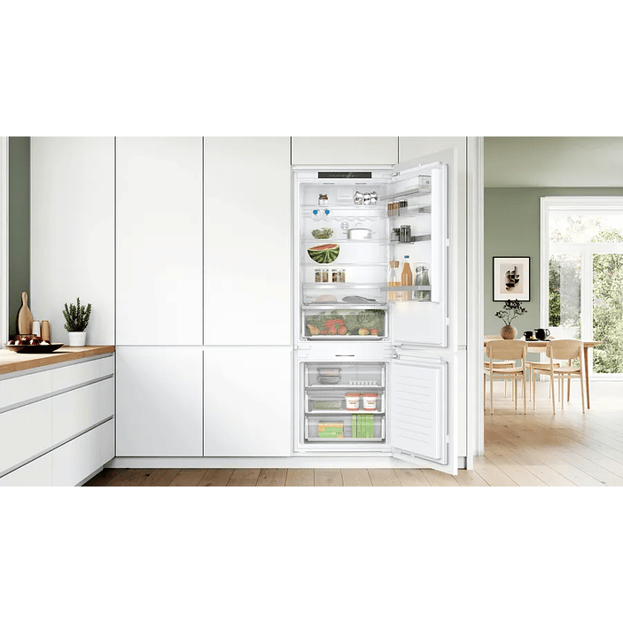 Serie 6 Frigorífico combi integrable 193.5 x 70.8 cm Cierre SoftClose con puerta fija BOSCH 2