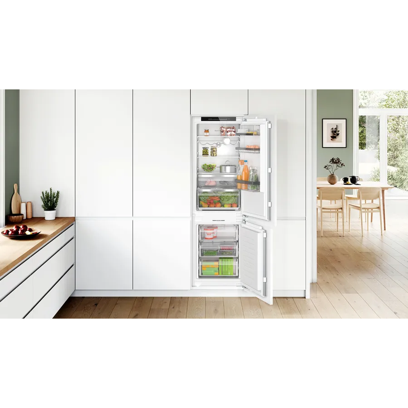 Serie 6 Frigorífico combi integrable 177.2 x 55.8 cm Cierre SoftClose con puerta fija, Tecnología Inverter BOSCH 2