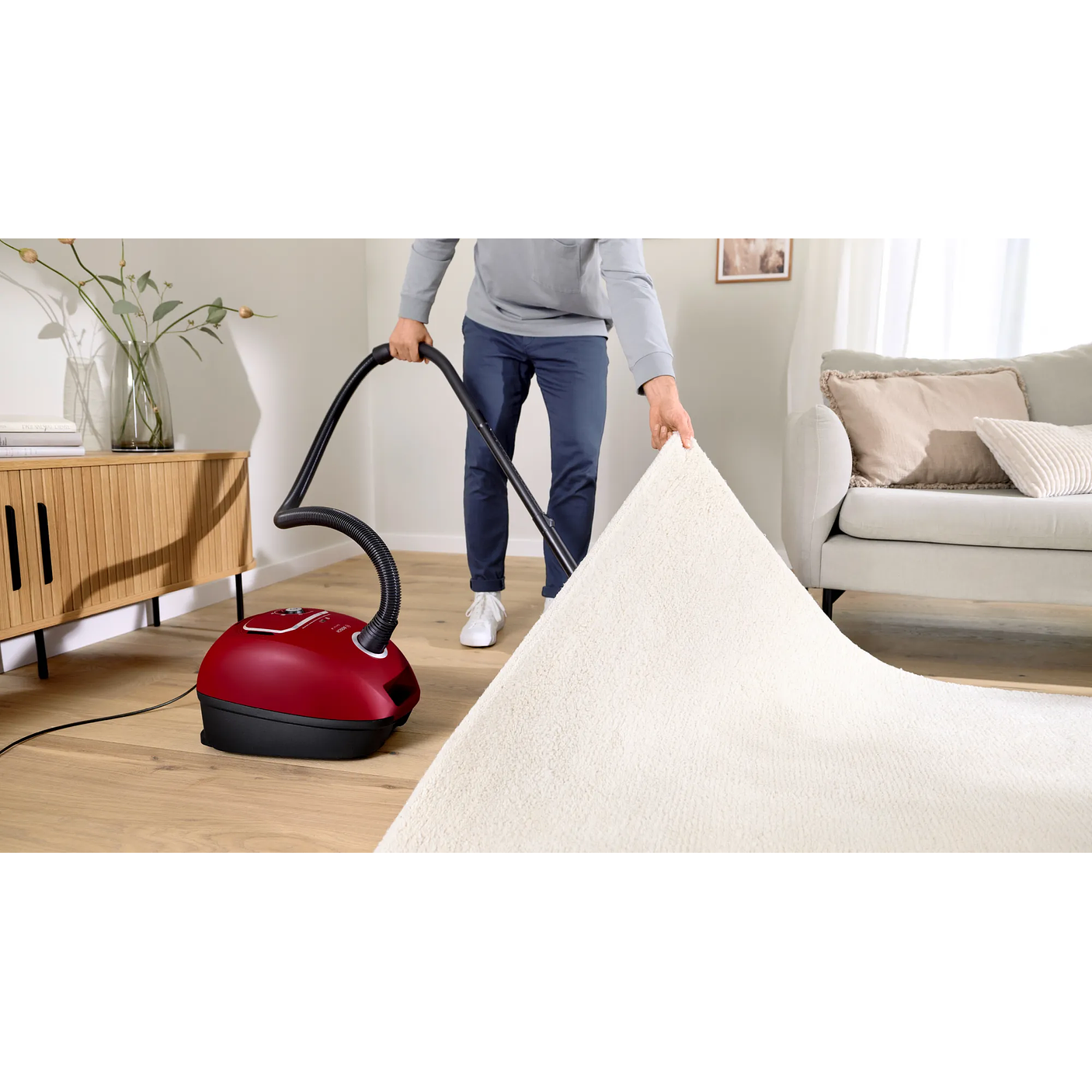 Serie 4 Aspirador con bolsa Rojo BOSCH 12