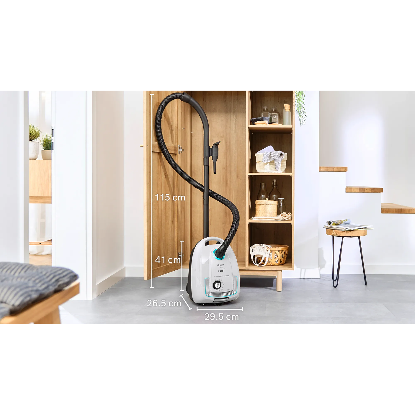 Serie 4 Aspirador con bolsa Blanco BOSCH 11