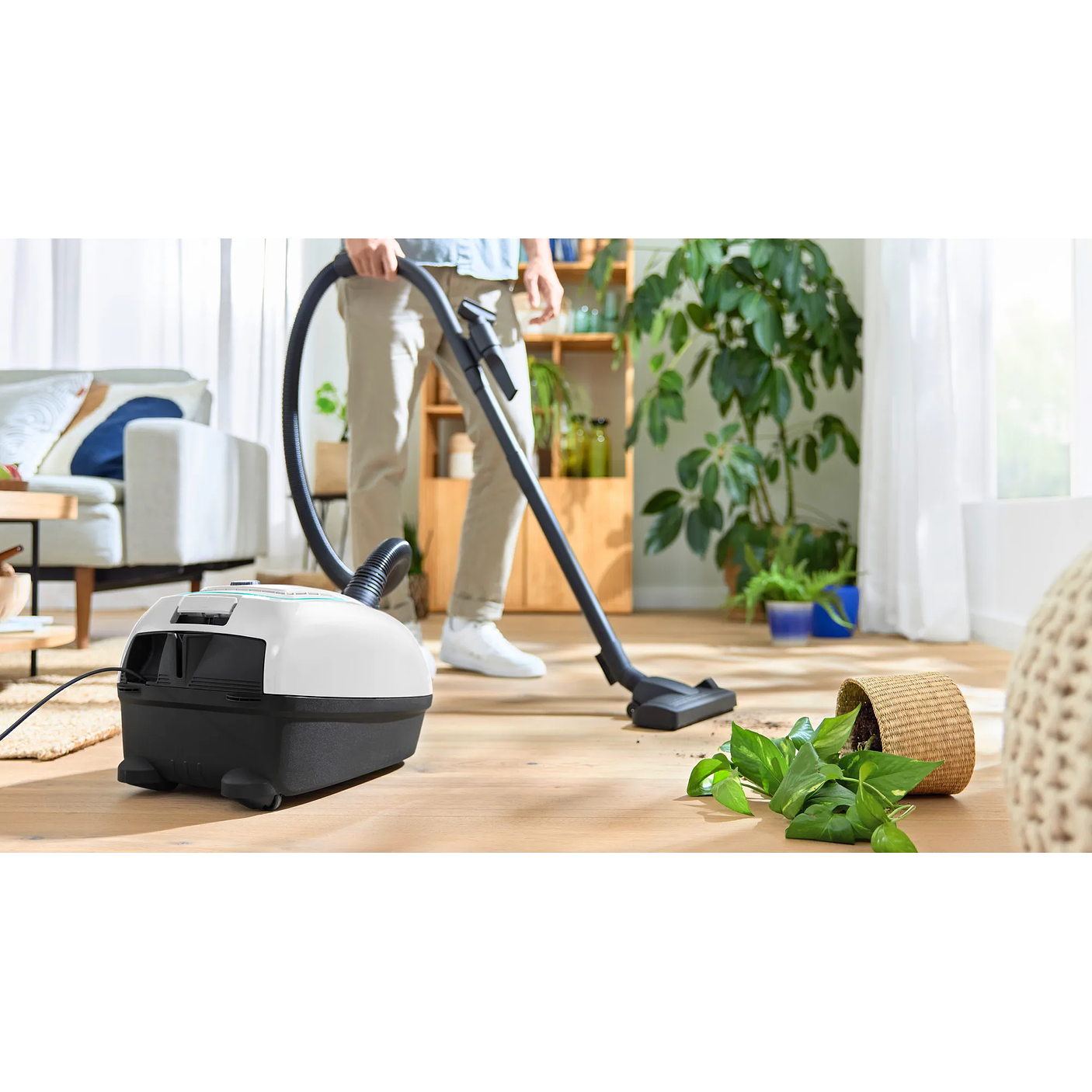 Serie 4 Aspirador con bolsa Blanco BOSCH 5