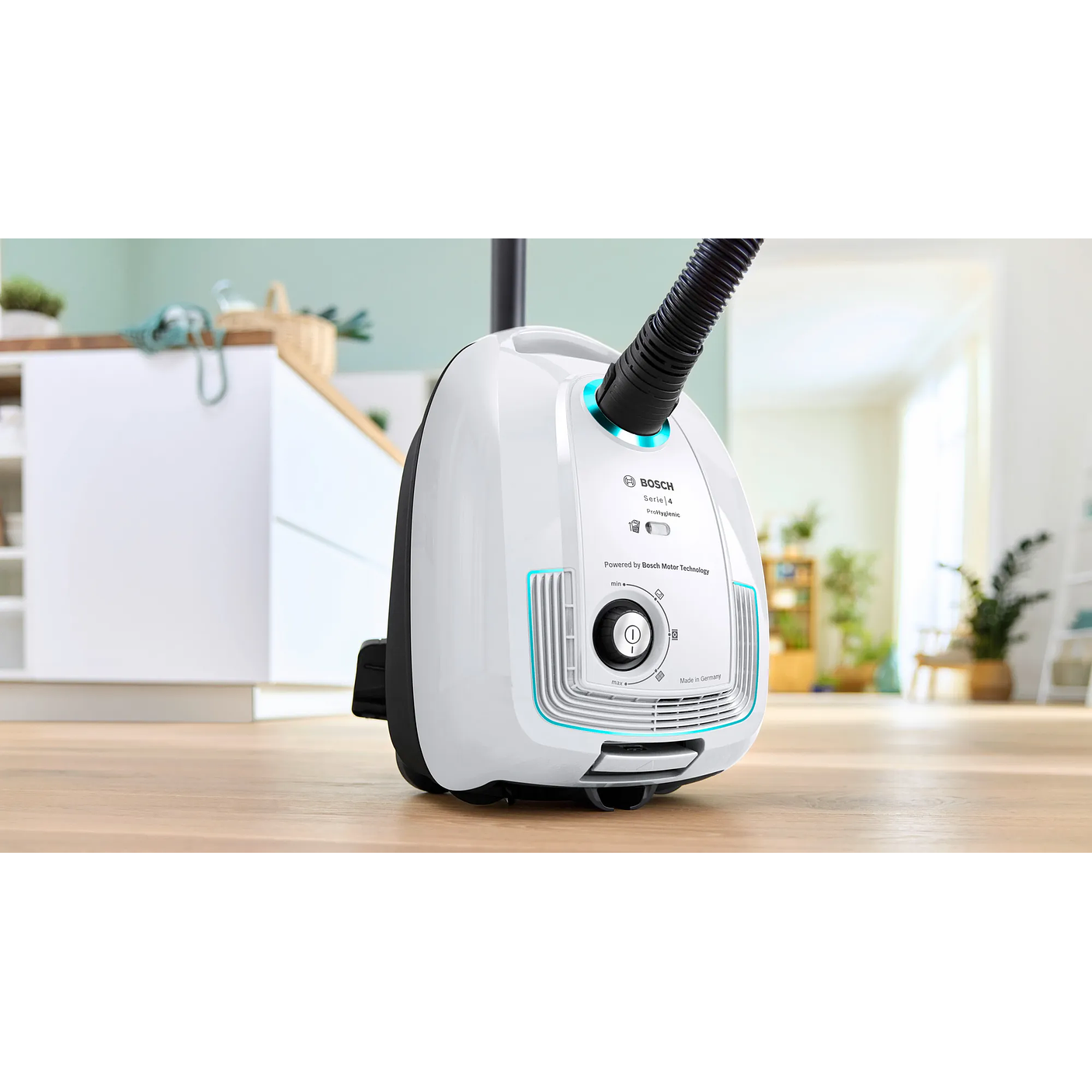 Serie 4 Aspirador con bolsa Blanco BOSCH 10