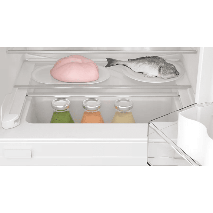 Serie 4 Frigorífico bajo encimera 82 x 59.8 cm Puerta fija 4