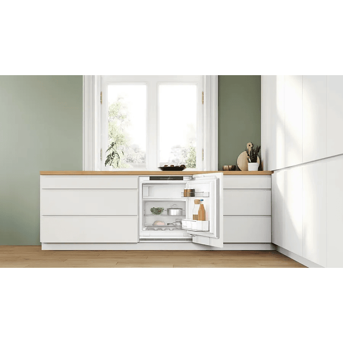 Serie 4 Frigorífico bajo encimera 82 x 59.8 cm Puerta fija 2