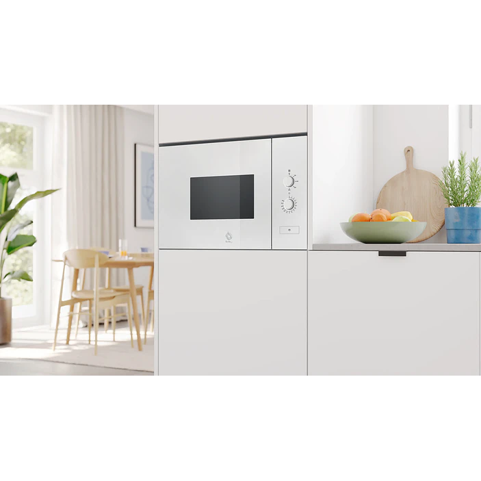 Microondas integrable BALAY · 3CP5002B3 4
