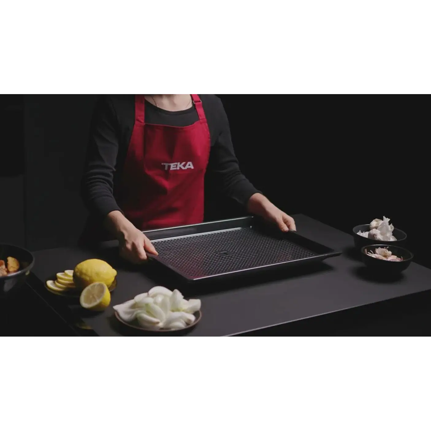 Horno compacto multifunción AirFry con 9 funciones de cocinado y sistema HydroClean - TEKA 7