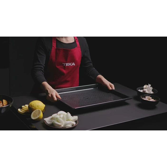 Horno compacto multifunción AirFry con 9 funciones de cocinado y sistema HydroClean - TEKA 7