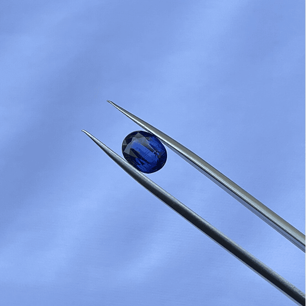 Cianita-2.70ct-9x7.1mm 