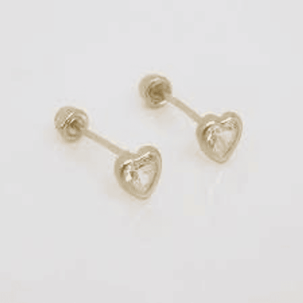 Broqueles para niña en oro amarillo de 14k con Granates corte corazón de 5.5x6x3.3mm 1.80ct  