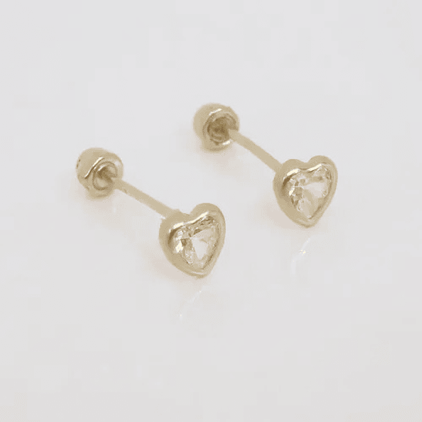 Broquele para niña en oro amarillo 14k con Rubí corte corazon 6.9x6.9mm 1.55ct  y 1.75ct  