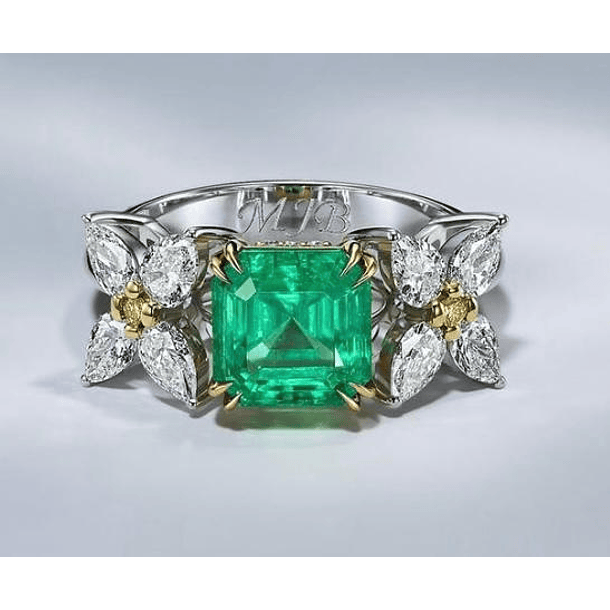 Anillo talla 8en oro blanco de 14k y amarillo de 14k con Esmeralda asscher 7x7x4.5mm 1.75ct  con moissanitas pera y citrino redondo 