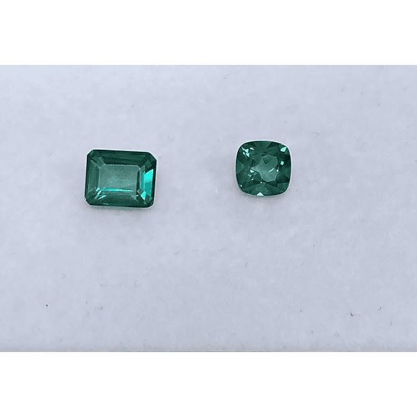 Dúo de topacios Verdes Corte Cojin y esmeralda AAA  