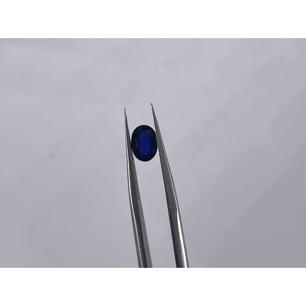 Zafiro oval 6.6x4.8mm 0.90ct AAA 