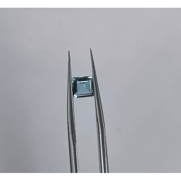 Topacio princesa 4.8x4.8mm 0.50ct AAA 