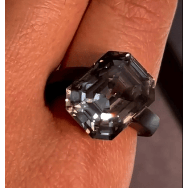  ANILLO EN ORO DE 18K CON CITRINO DORADO. TALLA 9.5 