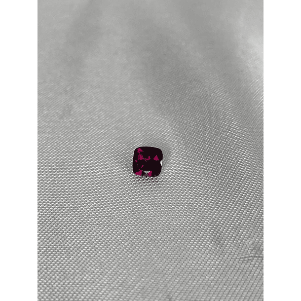 Granate rodolita-1.15ct-5.5x5.5mm 