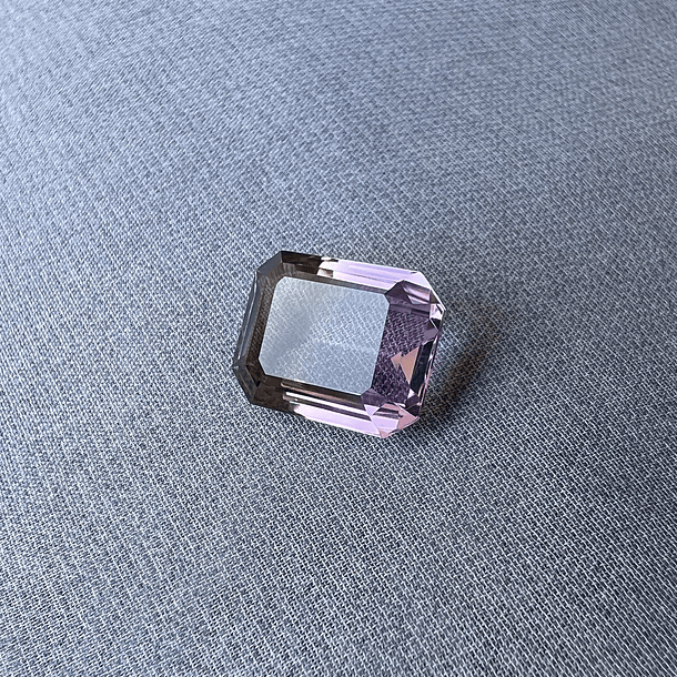 Ametrino-9.60ct-14.5x11mm 