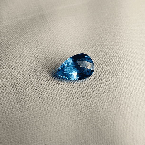 Topacio suizo-3.90ct-13.8x8.5mm 