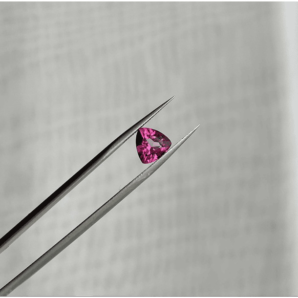 Topacio Rosa-1.95ct-7.8x7.7mm 