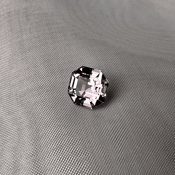 Kunzita-4.80ct-10x10mm-c/asscher-AAAA 