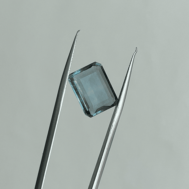 Fluorita-6.30ct-12.6x9.7mm-c/esmeralda-AAA 