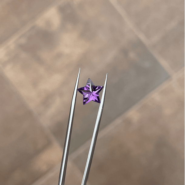 Amatista-1.40ct-8.6mm-c/estrella-AAA+ 