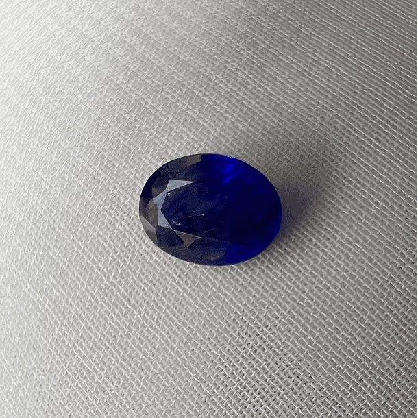 Zafiro-0.90ct-6.8x5mm-c/oval-AA+ 